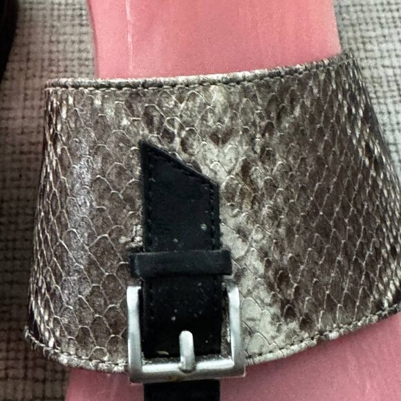 COLE HAAN Women’s Stylish Snake Skin Leather Sandals - Size 7 - Picture 4 of 5
